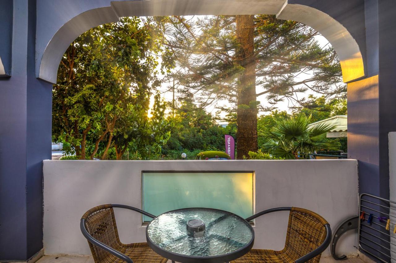 Amarylis Beachfront Studios Amoudi Exterior foto