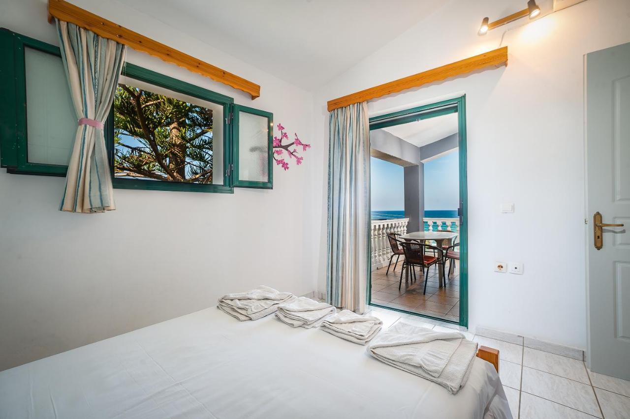 Amarylis Beachfront Studios Amoudi Exterior foto